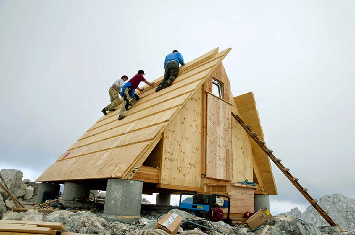 بناء المنزل الجبلي
