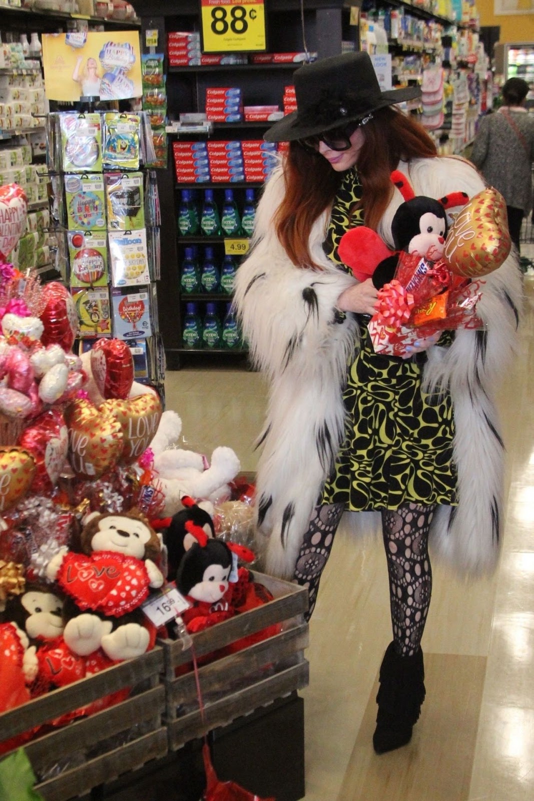 Phoebe Price Clicked While Shops for Valentine’s Day Gifts at Ralphs in LA