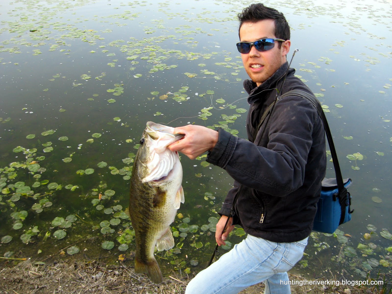 Fisherman's Retreat Bass Fishing Blast in Redlands Hunting the River King