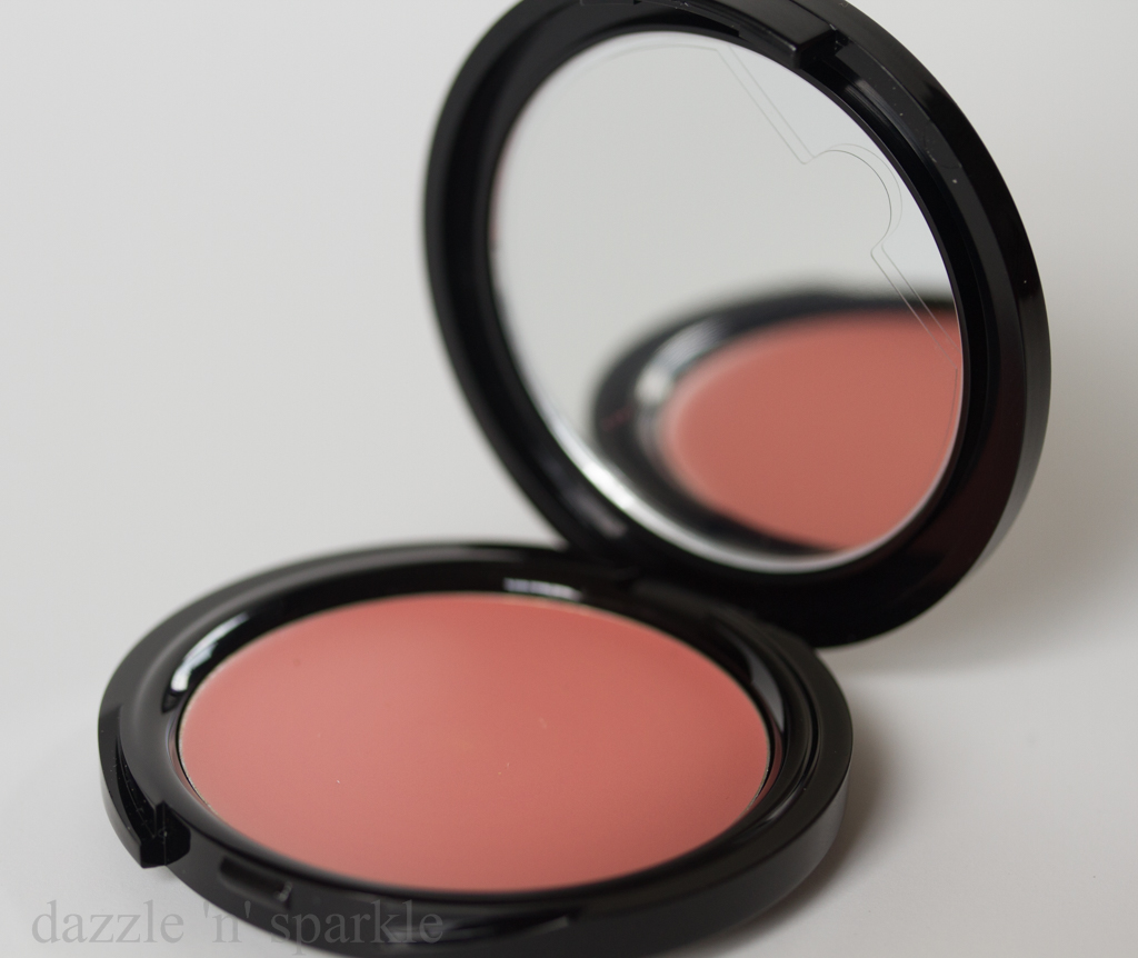 MAKE UP FOR EVER CREAM - Pink sand 220 (Review/Swatch) - 'n' sparkle