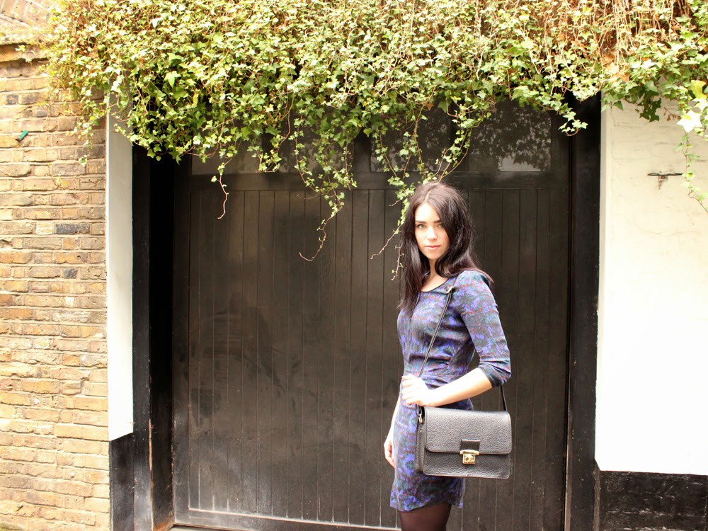 London fashion blogger Emma Louise Layla in purple print silk Comptoir des Cotonniers dress