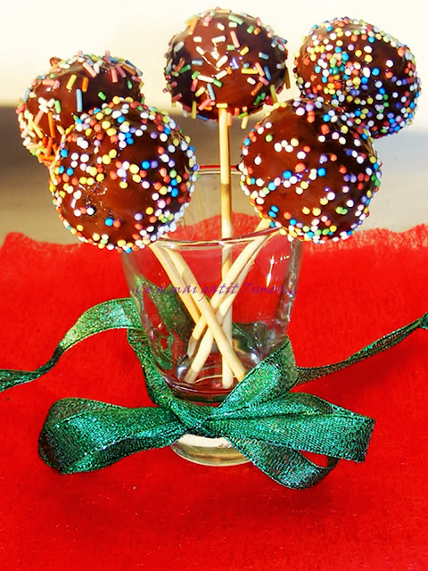 Cake pops cu rom si ciocolata