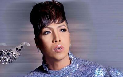READ: Vice Ganda Exchanges Tweets with Netizen of the Definition of Gay