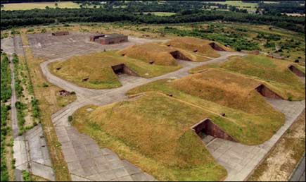 Nic Pehkonen: Greenham Common Bunker