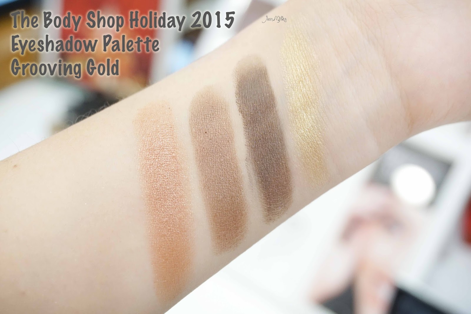 the body shop, body shop, christmas, christmas gift, gift, holiday, gifts. exclusive preview, swatch, eyeshadow, eyeshadow palette, grooving gold, 