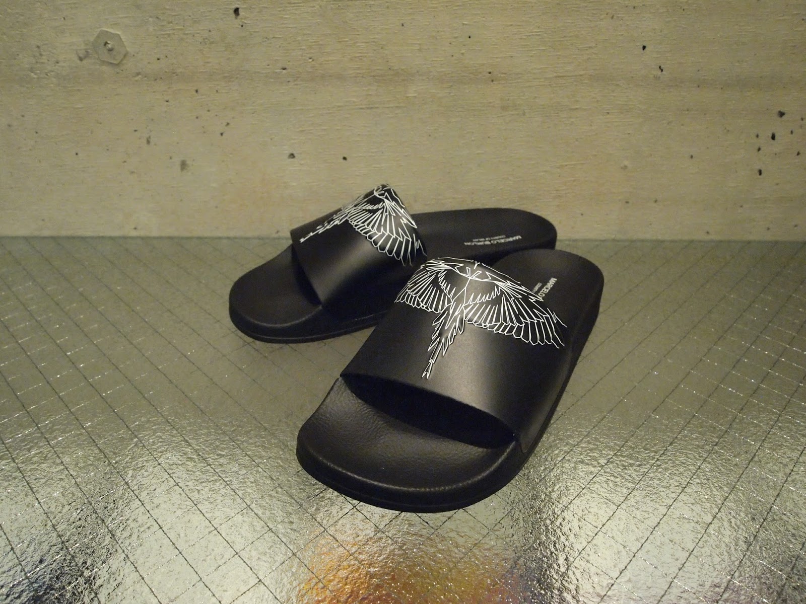 MARCELO BURLON SLIDERS | Bleu Rose