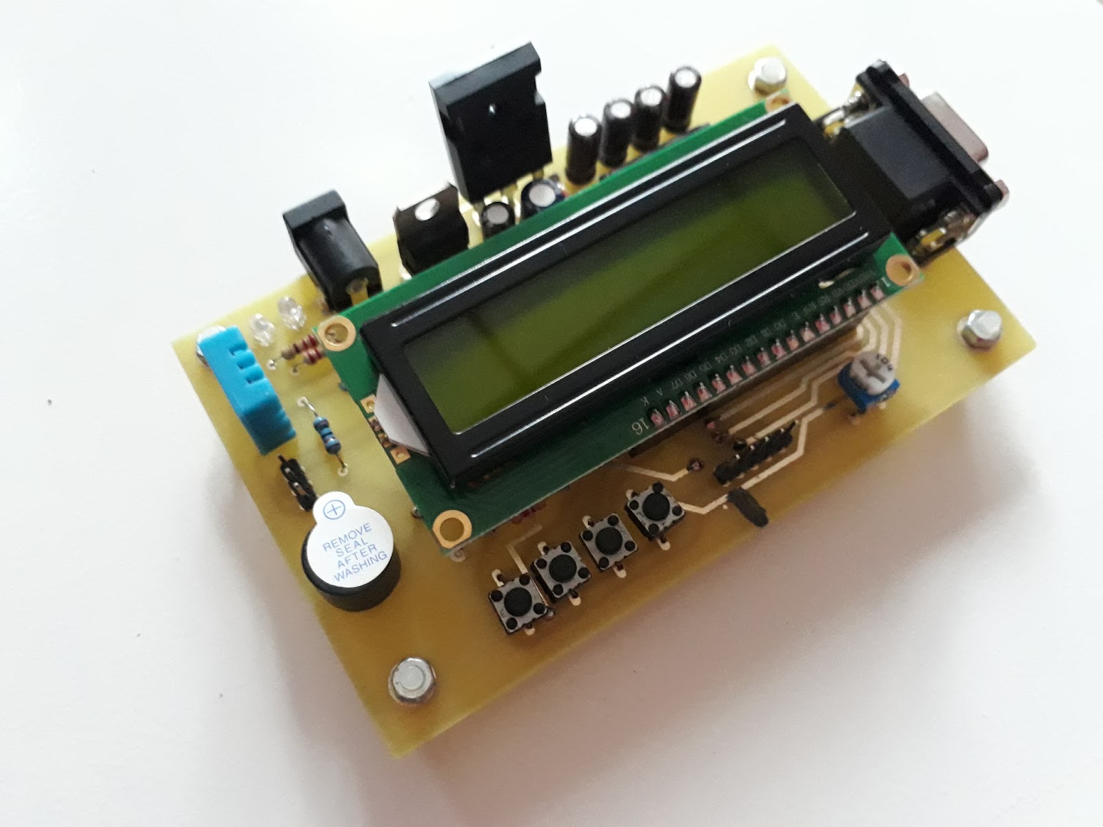 . Membuat Alat Monitor Suhu Sensor DHT11 Dengan Output Buzzer dan