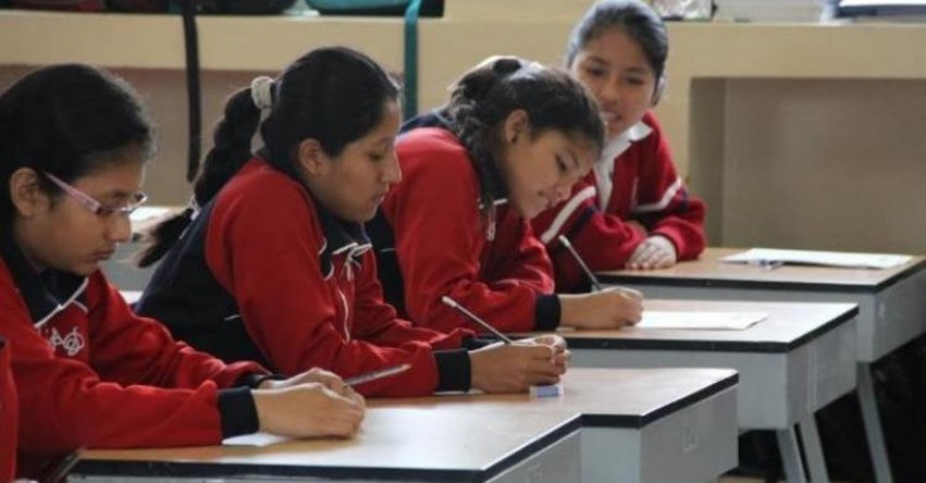 Congresistas de Nuevo Perú exigen al MINEDU archivar textos escolares con omisiones históricas Congresistas de Nuevo Perú exigen al MINEDU archivar textos escolares con omisiones históricas