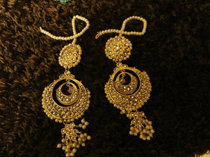 Gold earrings designs for dulhan