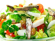 Ensalada de Anchovetas Foto de una comida de anchovetas (Ensalada)