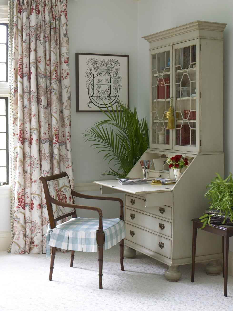 good gollie: Chair skirts!