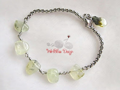 Minlet (Minima Bracelet) with natural prehnite and box link stainless steel chain