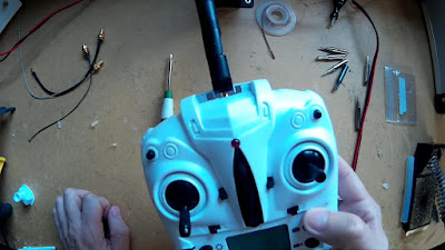 Cara Menambah Jangkauan Remote Drone Tarantula X6 - OmahDrones
