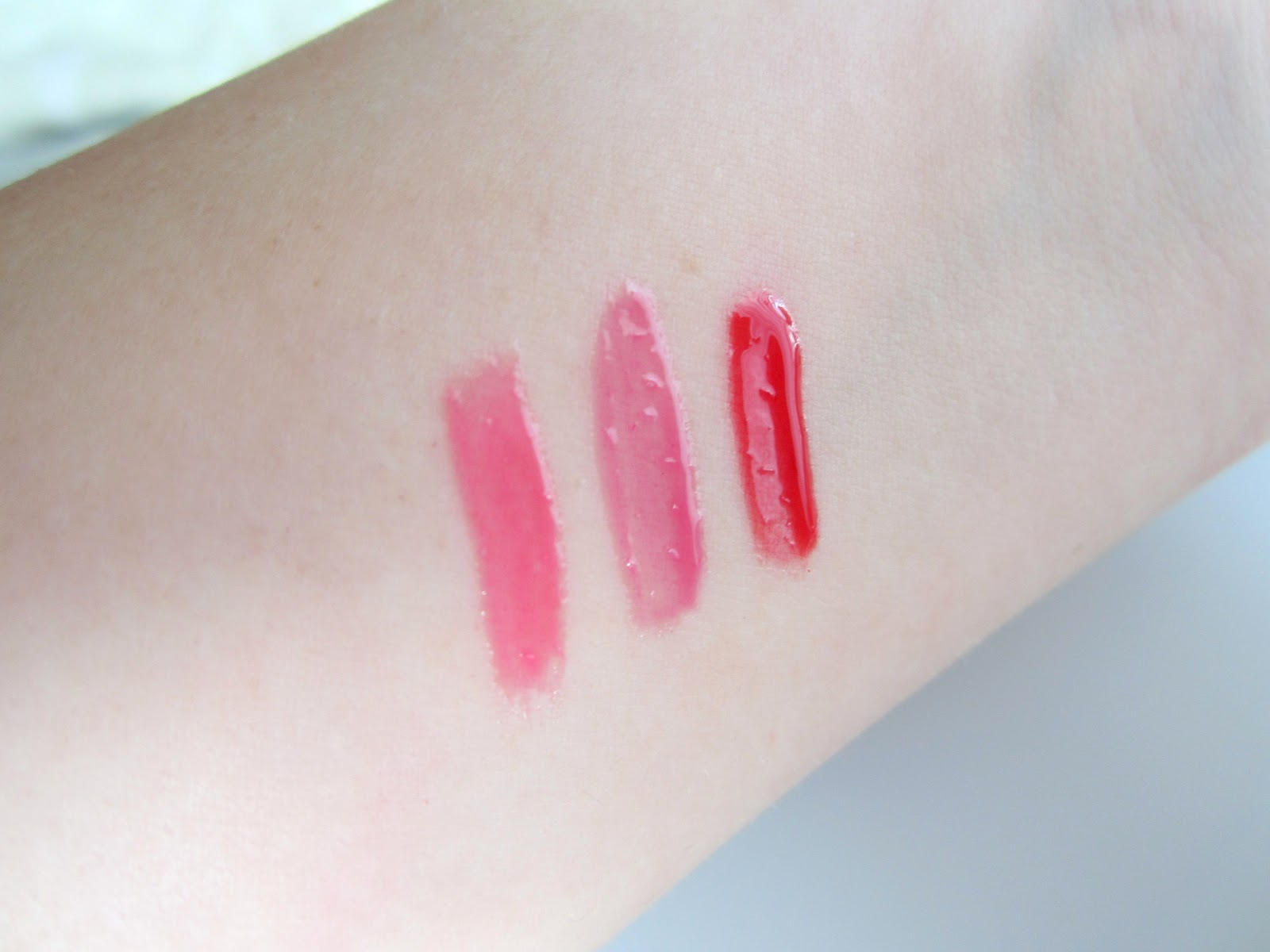 Eating Lipstick: Elf Glossy Gloss