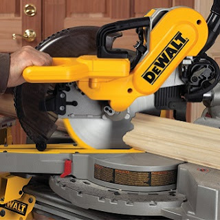 Sliding Compound Miter Saw