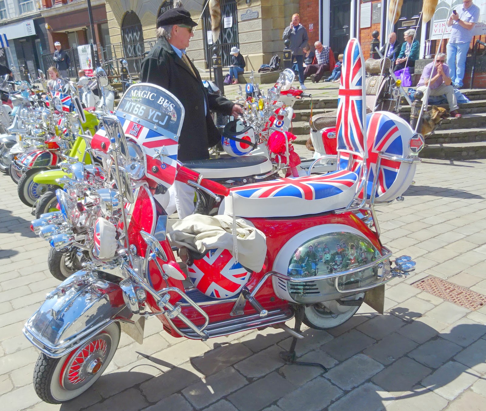 Vintage Vixen Vintage Village Sunshine & Scooters