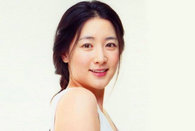 Model Rambut Updo Ala Lee Young Ae Model Rambut Updo Ala Lee Young Ae