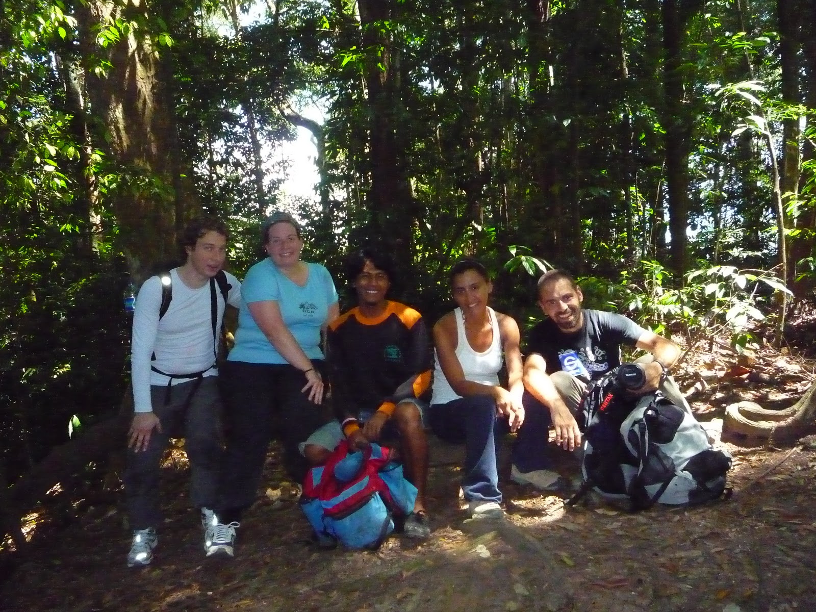 JUNGLE TREKKING(expedition adventure jungle track in bukit lawang) EXPEDITION ADVENTURE IN