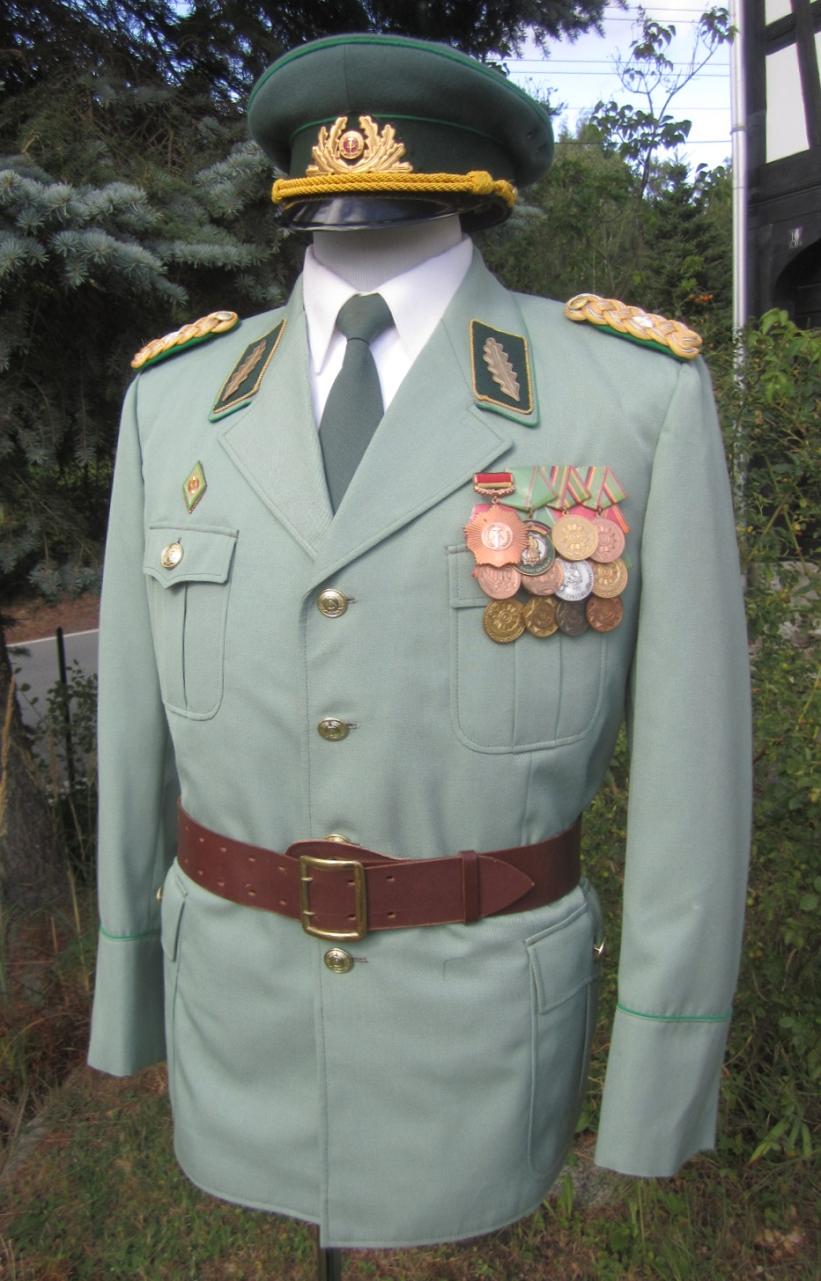 Uniformen der DDR: 2013 - 2015 Generale NVA, GT, MdI