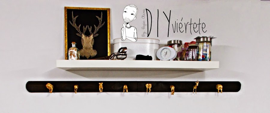 DIY-perchero-reciclaje-animales de plástico-juguetes-spray dorado-10