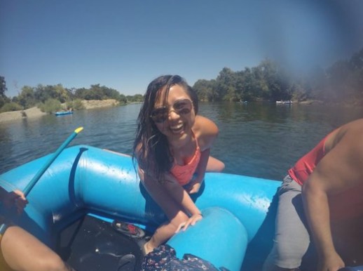 Terjumpa GoPro Di Sungai Sewaktu Berkayak, Lelaki Ini Kongsi Gambar Untuk Mencari Pemilik GoPro Ini