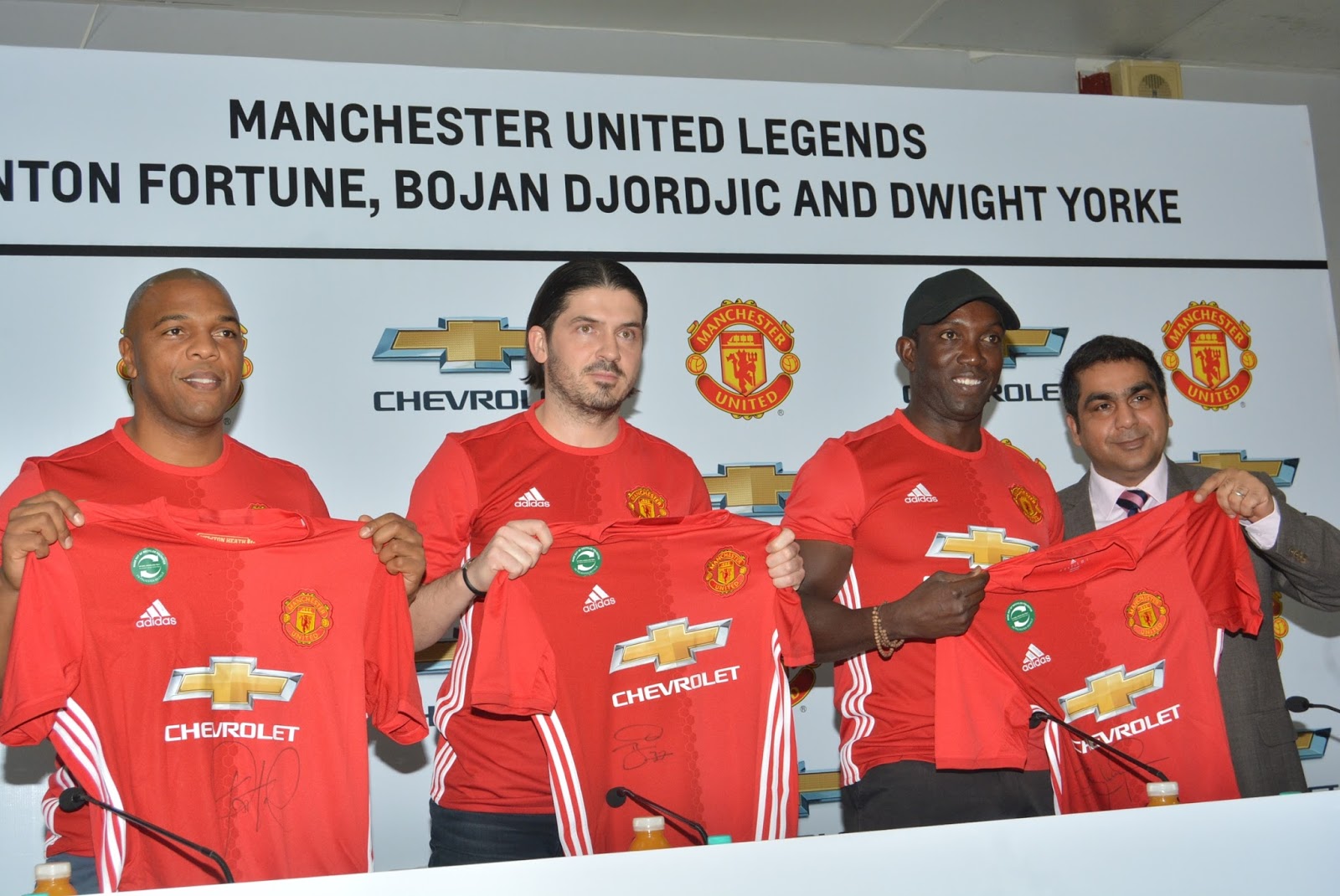 Chevrolet Hosts Manchester United Fan Party Iloveunited At Dulichand Motors