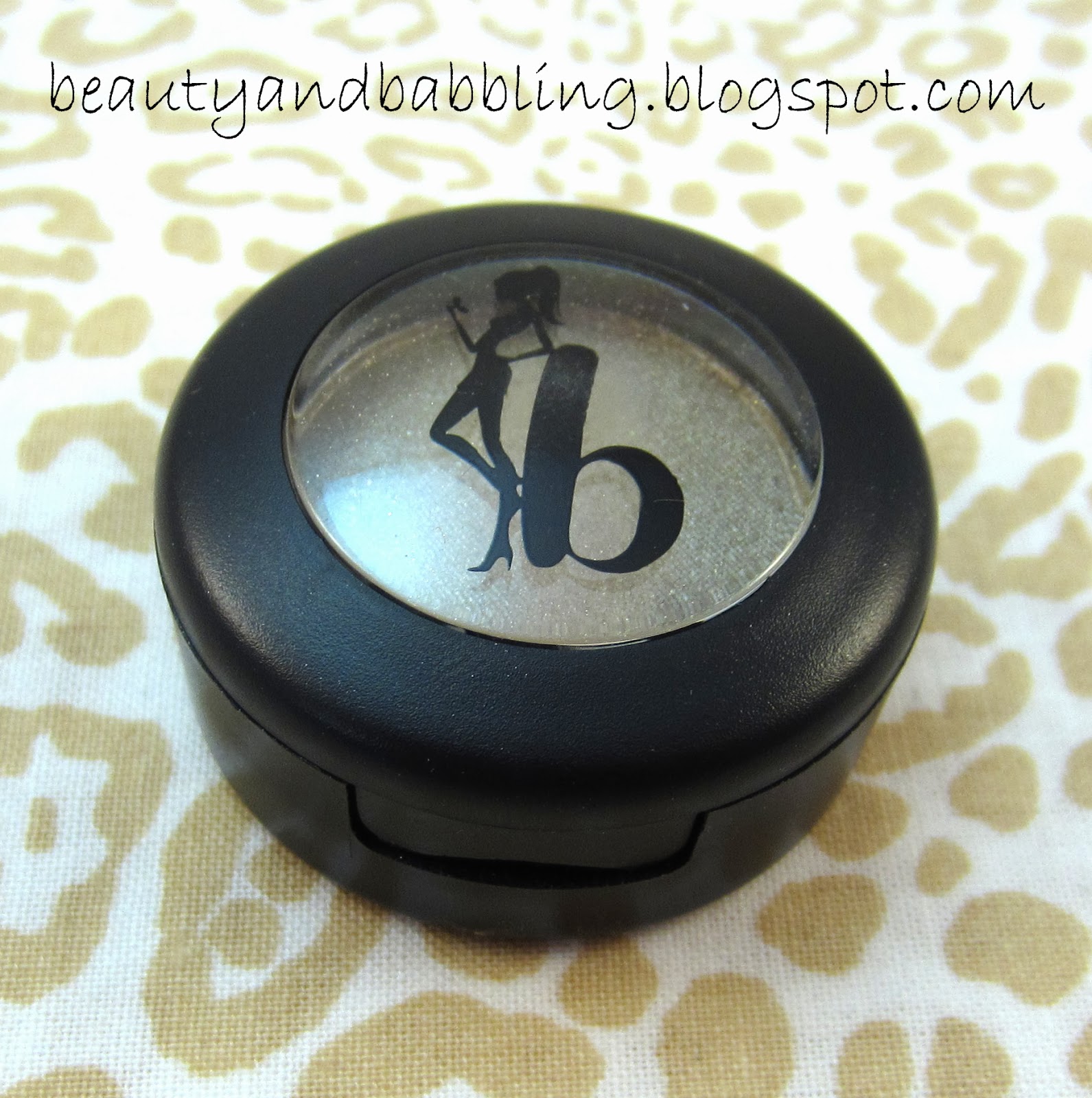 Beauty and Babbling: Be a Bombshell Blush and Eye Shadows - Review and ...
