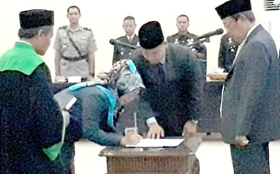 Luluk Komariyah Gantikan Nawari Lewat PAW DPRD Bondowoso Luluk Komariyah Gantikan Nawari Lewat PAW DPRD Bondowoso