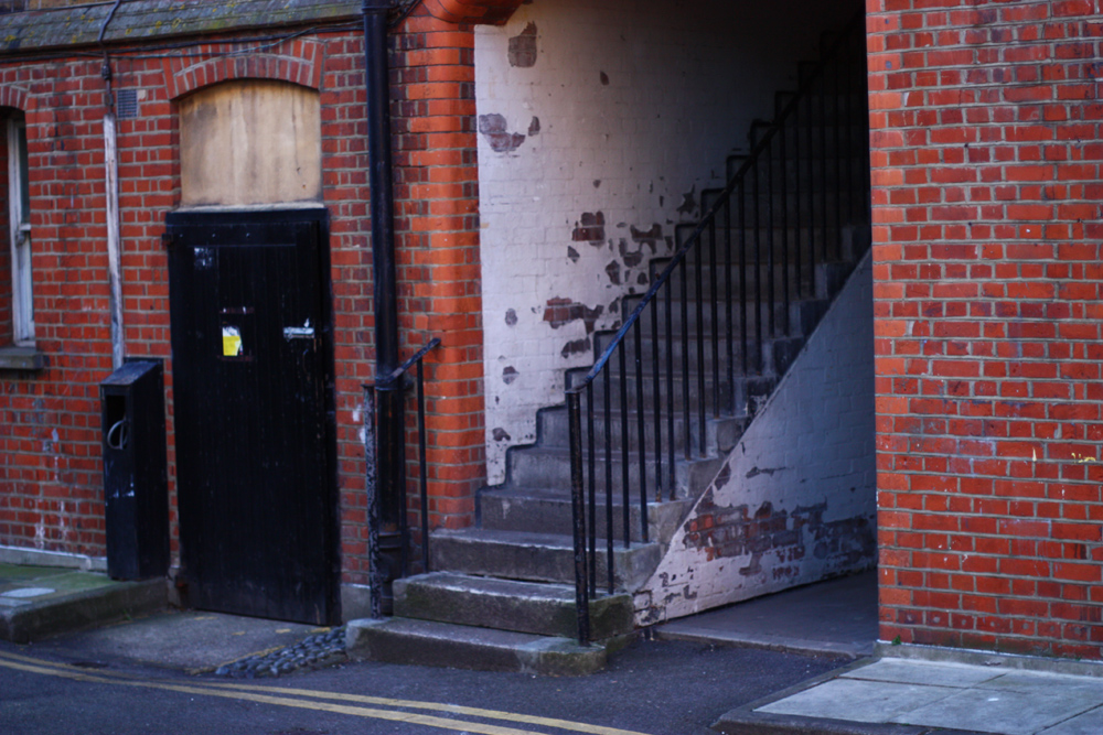 A la Mode ARNOLD CIRCUS