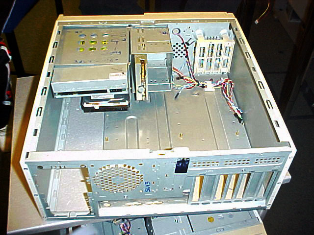 Operaciones de Sistemas Microinformatico: CARCASA, TORRES, CHASIS O CAJA