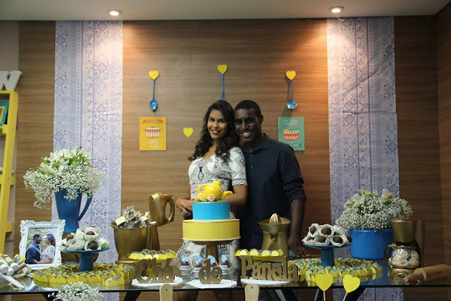 chá de panela chá bar, chá de panela, azul e amarelo, decoração, mesa do bolo, mesa de doces