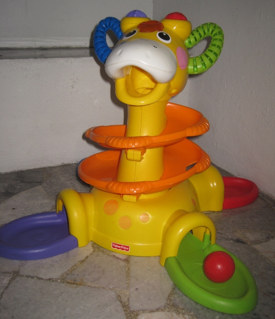 JuaiMurah Fisher Price Stand Up Ball Blast Giraffe