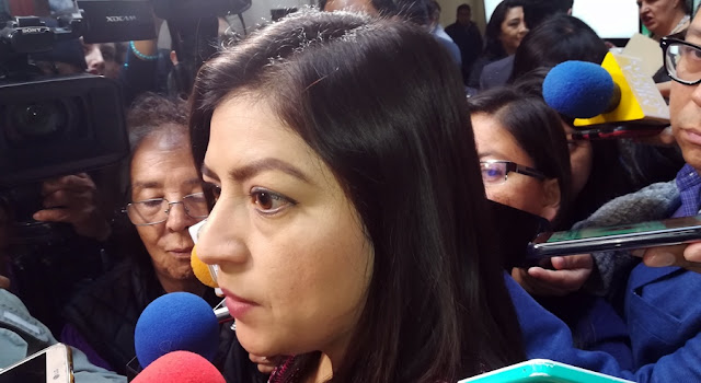 Claudia Rivera sí se bajará el sueldo… pero hasta el 2020