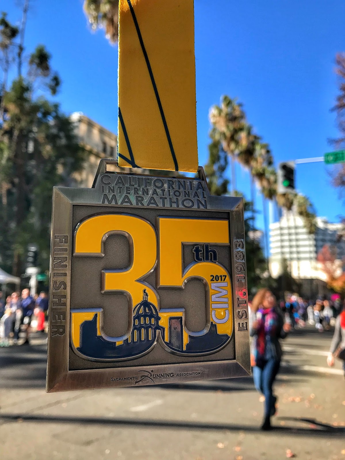 RunHikePlay California International Marathon (CIM) Race Recap 12/3/17
