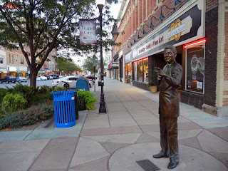 Bronze presidents in downtown Rapid City, South Dakota