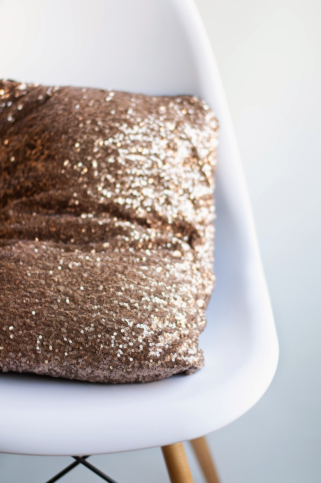 Crear un cojín con una falda Crear un cojín con una falda