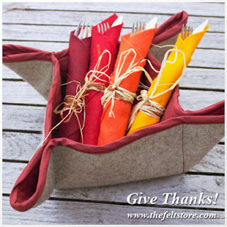 Thanksgiving Decor Ideas | www.housewivesofriverton.com