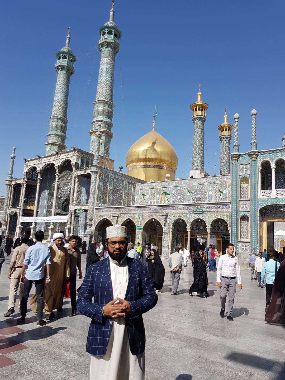 Сунниты азербайджана. Мечеть суннитов. Шиитский мечеть в Бухаре. Суннитские мечети в Иране. Суннитская мечеть в Тегеране.