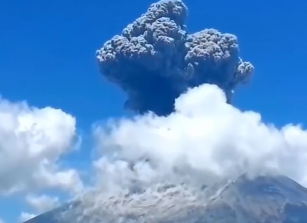 BOOM! Mexican colossus Popocatepetl erupting ash and smoke hundreds of meters into the sky  Untitled