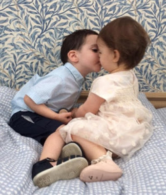 Simon Cowell's son gives his father's ex-girlfriend's daughter a kiss - Campus Trybe