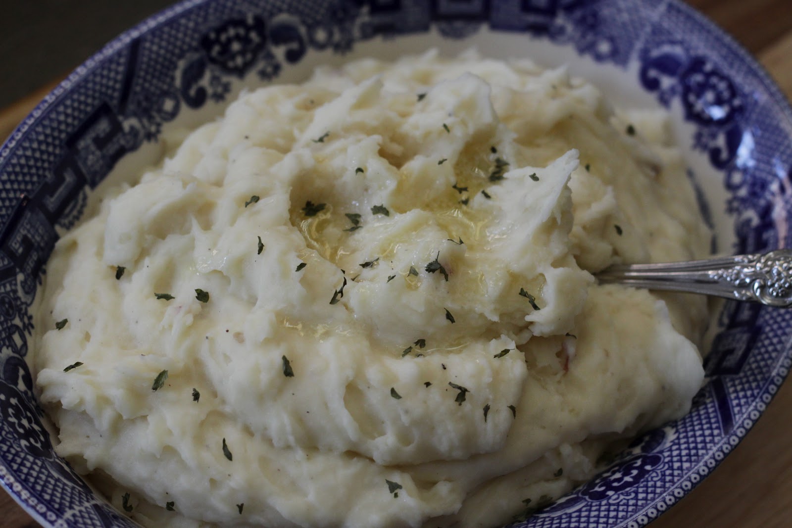 Little Magnolia Kitchen CREAMY SOUTHERN MASHED POTATOES