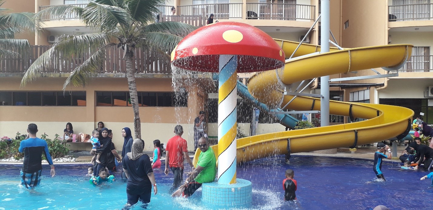 mohd-faiz-bin-abdul-manan-water-theme-park-gold-coast-morib