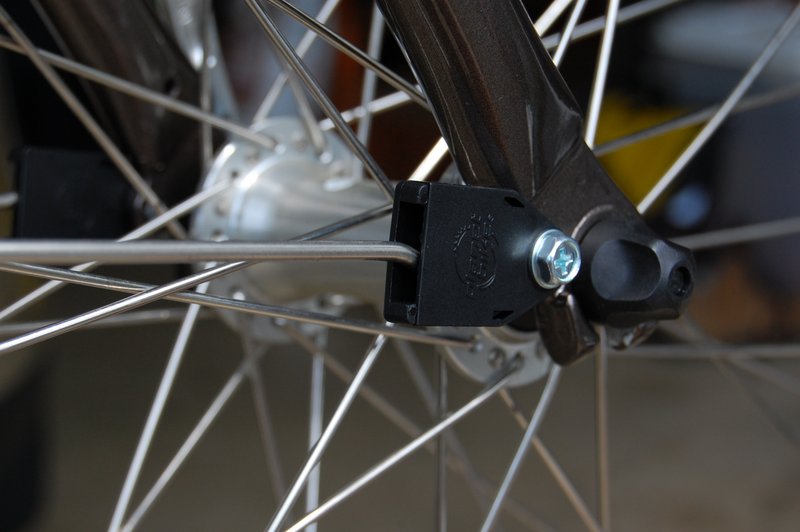 10 Ride Full Bike, Hardcore Hybrid Fender Installation