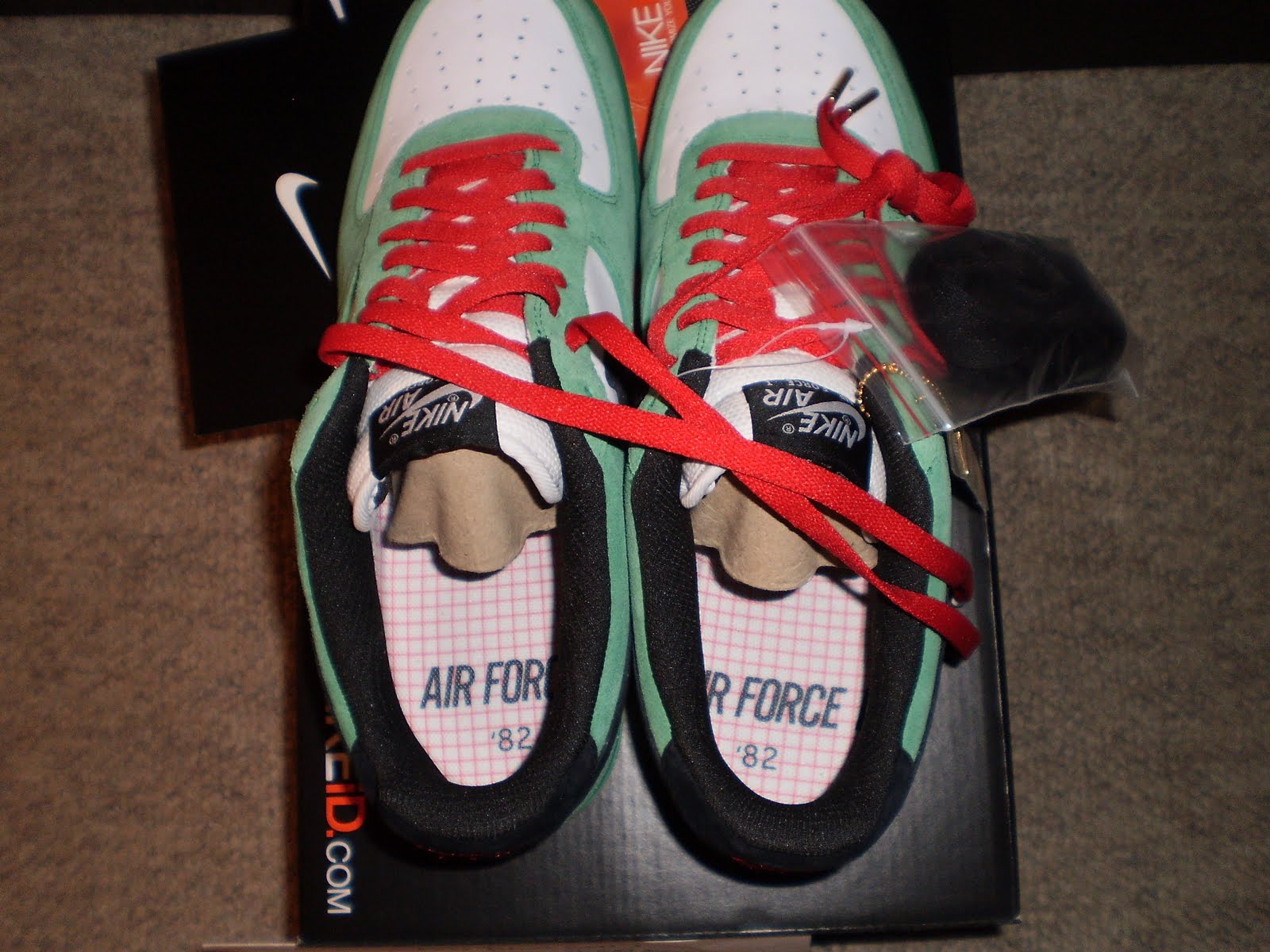 addict4sneakas: My 2011 Nike 'Heineken' Air One from Nike iD