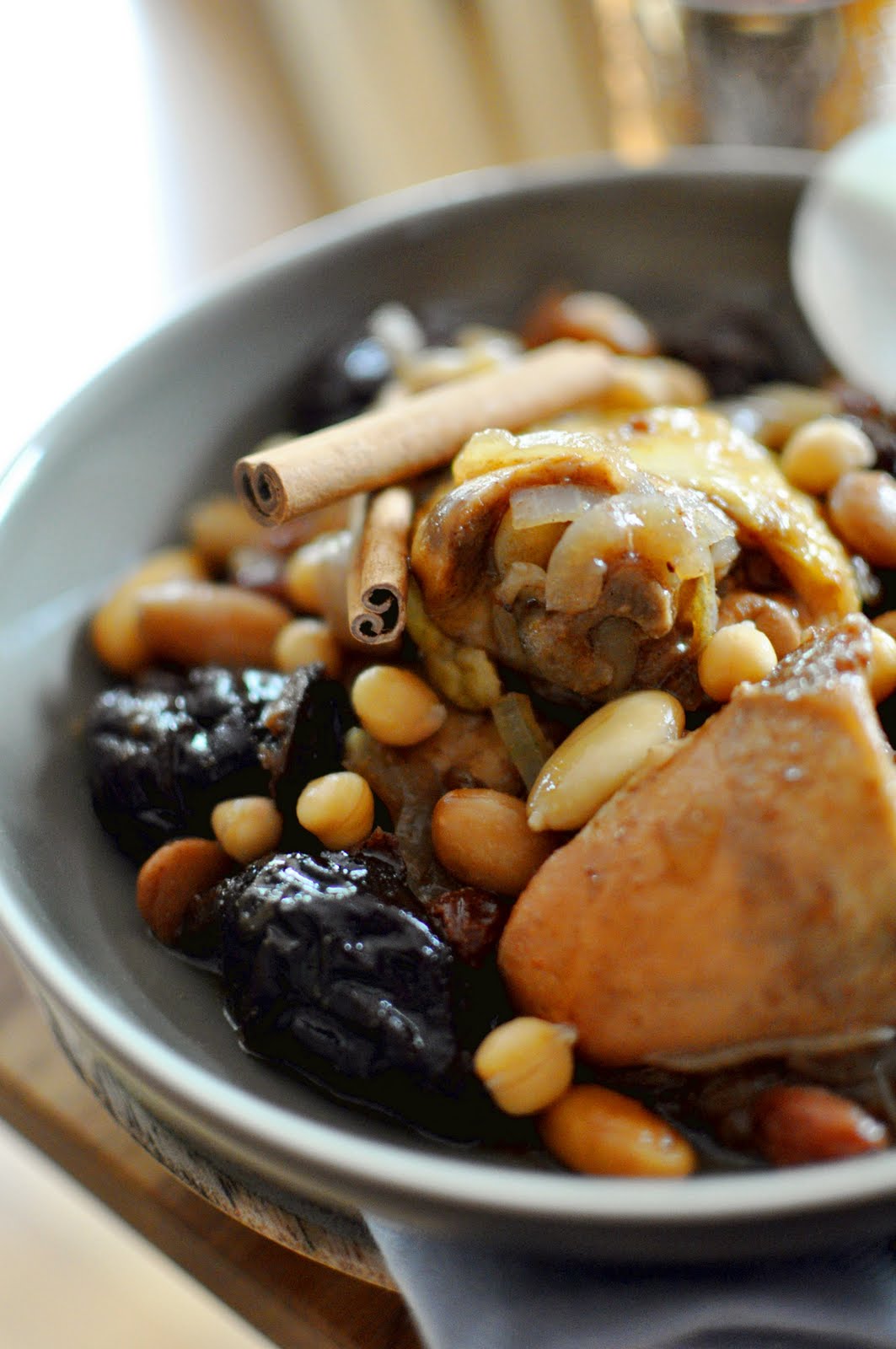 Petite Ogresse Tajine de Poulet aux Amandes