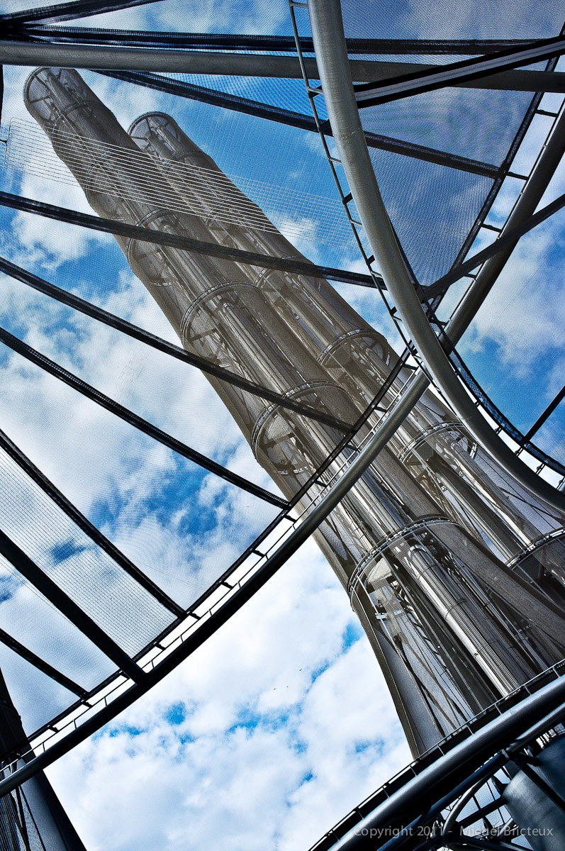 Asamblea Urban Renovation Project (Madrid) : Las chimeneas