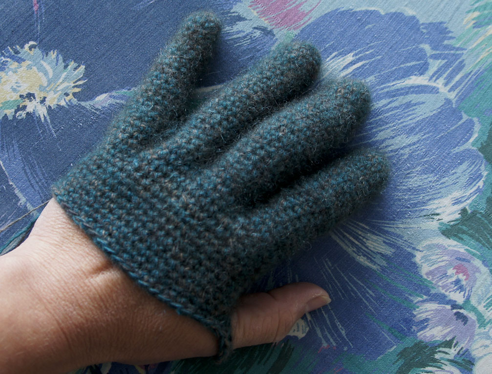 Hjælp mavepine udvikling af Doo it - just doo it: Hæklede handsker i moskusgarn - REN LUKSUS med  opskrift