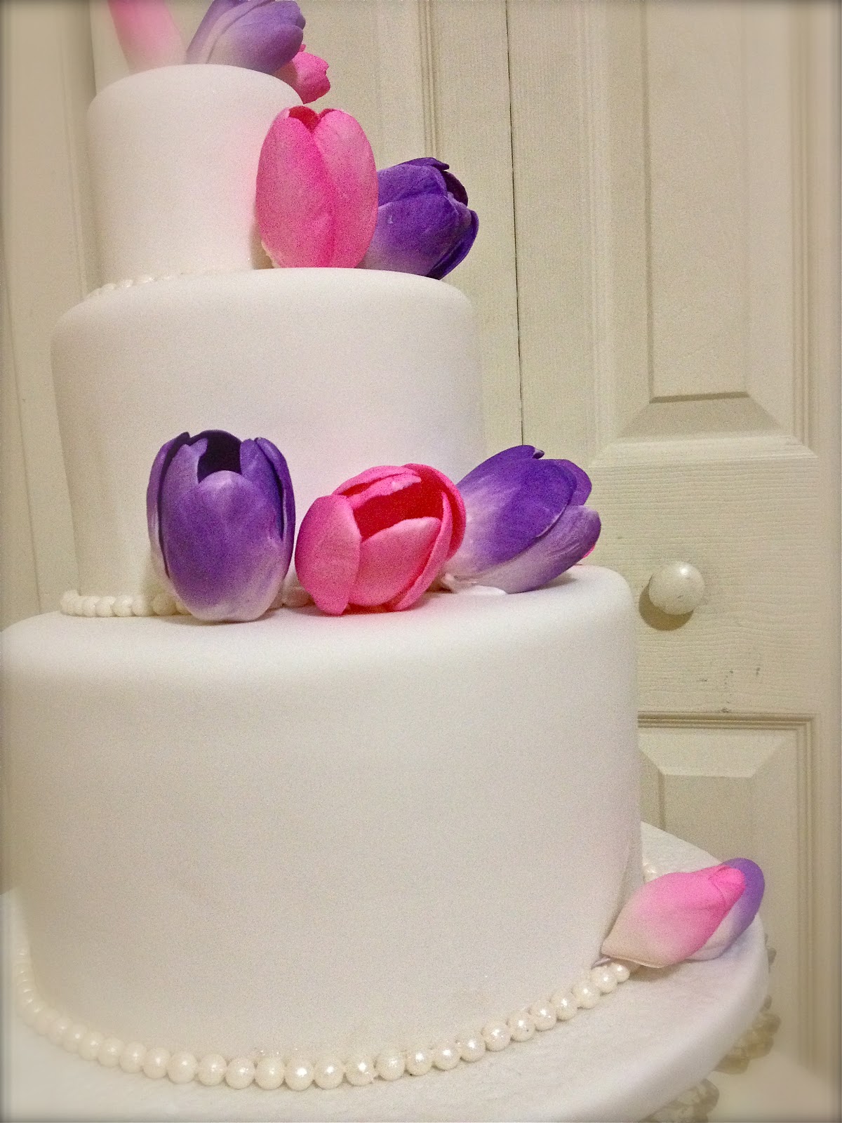 The Tulip Cake Design