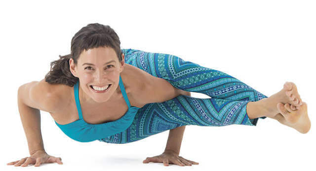 Astavakrasana Yoga Pose Step 4