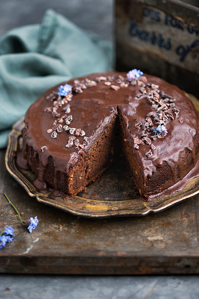 Chocolate, date and coffee cake supergolden bakes